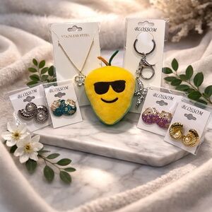 BLOSSOM Jewelry Bundle Lot Earrings Necklace Keychain Coastal Shell SilverNWT